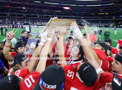 Thumbnail 2 in Mart vs. Albany (UIL 2A Division II Final) photogallery.