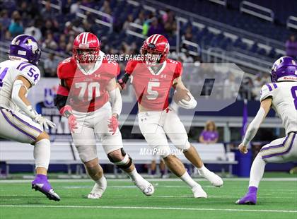 Thumbnail 1 in Mart vs. Albany (UIL 2A Division II Final) photogallery.