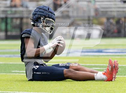 Thumbnail 2 in Highland @ Sierra Canyon (Scrimmage) photogallery.