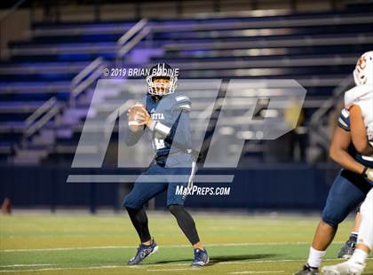 Thumbnail 3 in Eastside Catholic vs. Marietta (GEICO State Champions Bowl Series) photogallery.