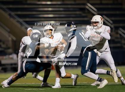 Thumbnail 2 in Eastside Catholic vs. Marietta (GEICO State Champions Bowl Series) photogallery.