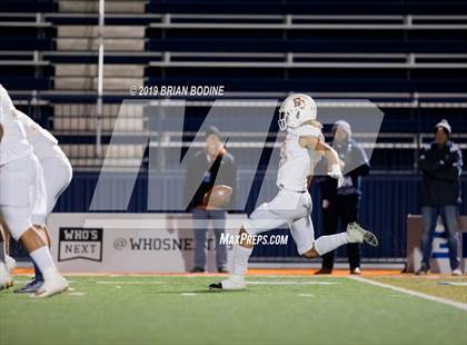 Thumbnail 2 in Eastside Catholic vs. Marietta (GEICO State Champions Bowl Series) photogallery.