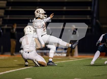 Thumbnail 3 in Eastside Catholic vs. Marietta (GEICO State Champions Bowl Series) photogallery.