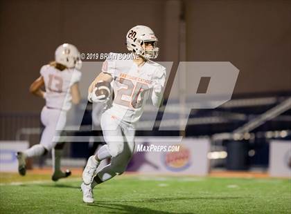 Thumbnail 2 in Eastside Catholic vs. Marietta (GEICO State Champions Bowl Series) photogallery.