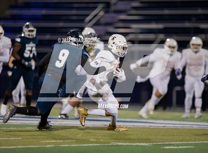 Thumbnail 3 in Eastside Catholic vs. Marietta (GEICO State Champions Bowl Series) photogallery.