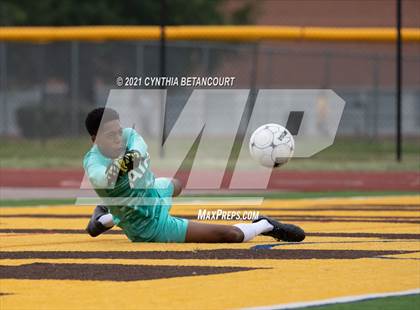 Thumbnail 2 in Thomas Jefferson vs Mullen photogallery.
