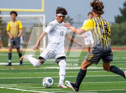 Thumbnail 2 in Thomas Jefferson vs Mullen photogallery.