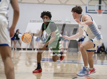 Thumbnail 3 in Overland vs Broomfield (CHSAA 6A Playoffs Round 1) photogallery.