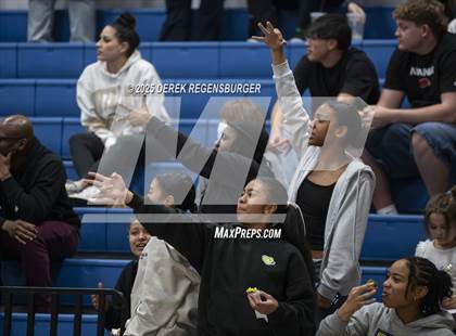 Thumbnail 3 in Overland vs Broomfield (CHSAA 6A Playoffs Round 1) photogallery.