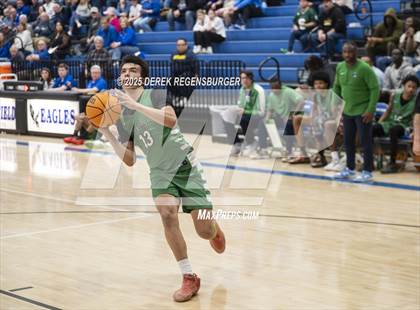 Thumbnail 3 in Overland vs Broomfield (CHSAA 6A Playoffs Round 1) photogallery.