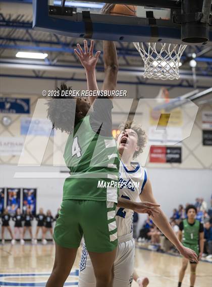 Thumbnail 1 in Overland vs Broomfield (CHSAA 6A Playoffs Round 1) photogallery.