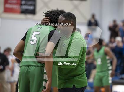 Thumbnail 3 in Overland vs Broomfield (CHSAA 6A Playoffs Round 1) photogallery.