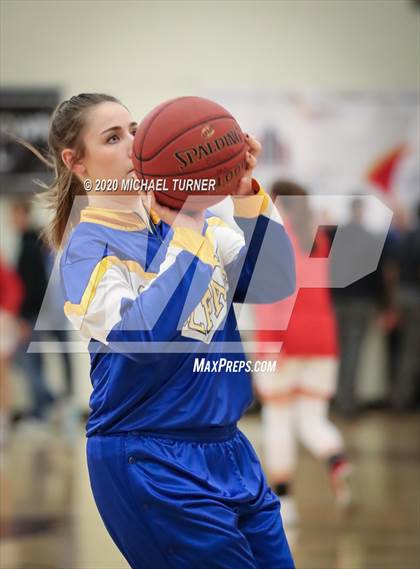 Thumbnail 1 in Lind-Ritzville/Sprague/Washtucna/Kahlotus vs. Colfax photogallery.