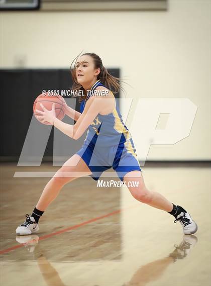 Thumbnail 2 in Lind-Ritzville/Sprague/Washtucna/Kahlotus vs. Colfax photogallery.