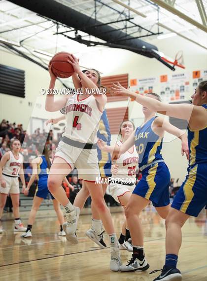 Thumbnail 1 in Lind-Ritzville/Sprague/Washtucna/Kahlotus vs. Colfax photogallery.