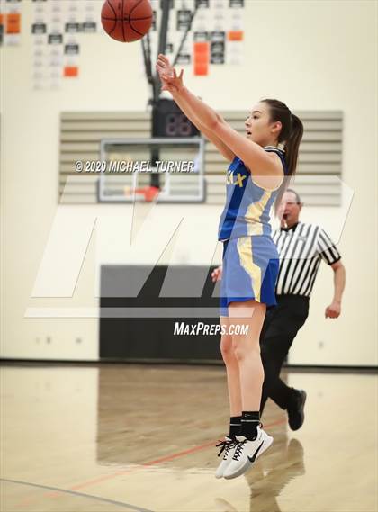 Thumbnail 1 in Lind-Ritzville/Sprague/Washtucna/Kahlotus vs. Colfax photogallery.