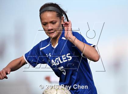 Thumbnail 1 in Broomfield vs. ThunderRidge (CHSAA 5A Quarterfinal) photogallery.