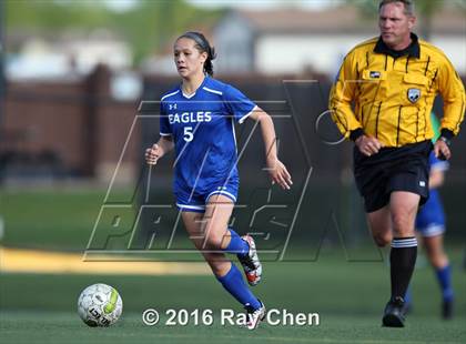 Thumbnail 1 in Broomfield vs. ThunderRidge (CHSAA 5A Quarterfinal) photogallery.