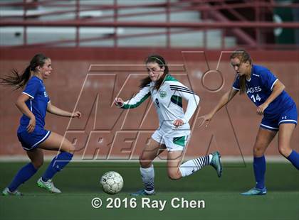 Thumbnail 3 in Broomfield vs. ThunderRidge (CHSAA 5A Quarterfinal) photogallery.