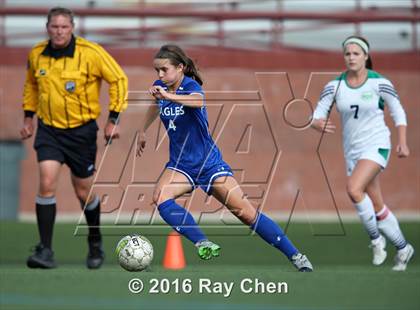 Thumbnail 3 in Broomfield vs. ThunderRidge (CHSAA 5A Quarterfinal) photogallery.