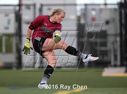 Thumbnail 2 in Broomfield vs. ThunderRidge (CHSAA 5A Quarterfinal) photogallery.