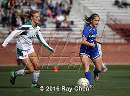 Thumbnail 1 in Broomfield vs. ThunderRidge (CHSAA 5A Quarterfinal) photogallery.