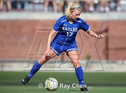 Thumbnail 2 in Broomfield vs. ThunderRidge (CHSAA 5A Quarterfinal) photogallery.