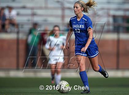 Thumbnail 3 in Broomfield vs. ThunderRidge (CHSAA 5A Quarterfinal) photogallery.