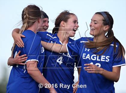 Thumbnail 2 in Broomfield vs. ThunderRidge (CHSAA 5A Quarterfinal) photogallery.