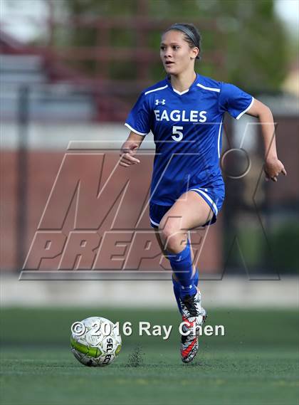 Thumbnail 1 in Broomfield vs. ThunderRidge (CHSAA 5A Quarterfinal) photogallery.