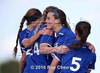 Thumbnail 2 in Broomfield vs. ThunderRidge (CHSAA 5A Quarterfinal) photogallery.
