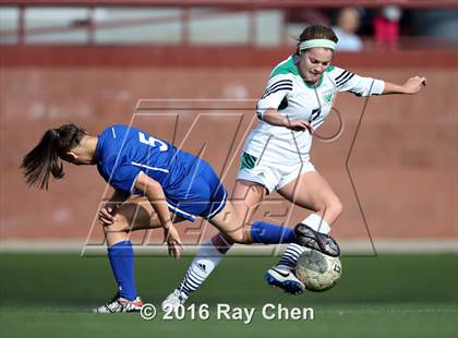 Thumbnail 1 in Broomfield vs. ThunderRidge (CHSAA 5A Quarterfinal) photogallery.