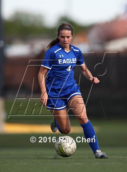 Thumbnail 2 in Broomfield vs. ThunderRidge (CHSAA 5A Quarterfinal) photogallery.