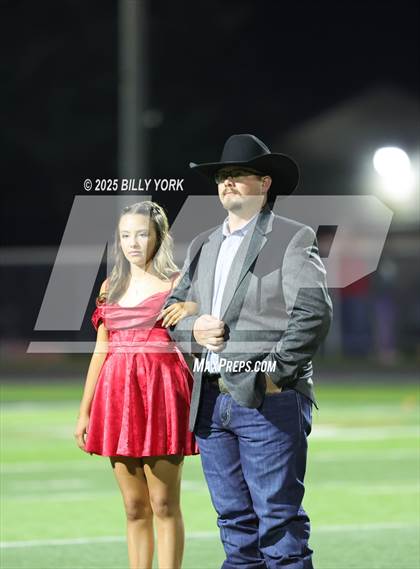 Thumbnail 2 in Grand Saline vs Quitman photogallery.