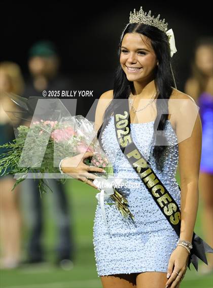 Thumbnail 1 in Grand Saline vs Quitman photogallery.