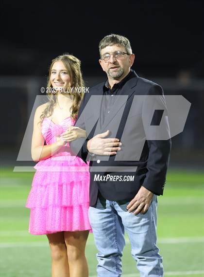 Thumbnail 1 in Grand Saline vs Quitman photogallery.