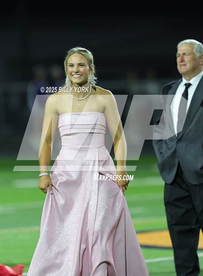 Thumbnail 3 in Grand Saline vs Quitman photogallery.