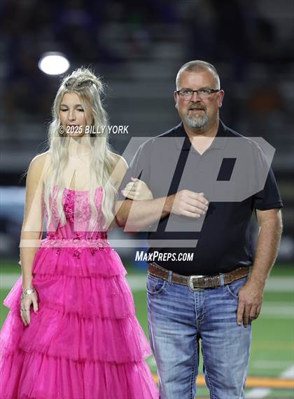 Thumbnail 1 in Grand Saline vs Quitman photogallery.