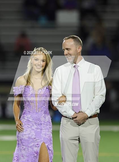 Thumbnail 3 in Grand Saline vs Quitman photogallery.