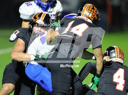 Thumbnail 2 in Grand Saline vs Quitman photogallery.