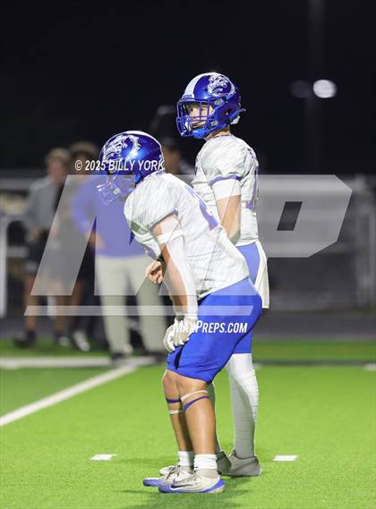 Thumbnail 3 in Grand Saline vs Quitman photogallery.