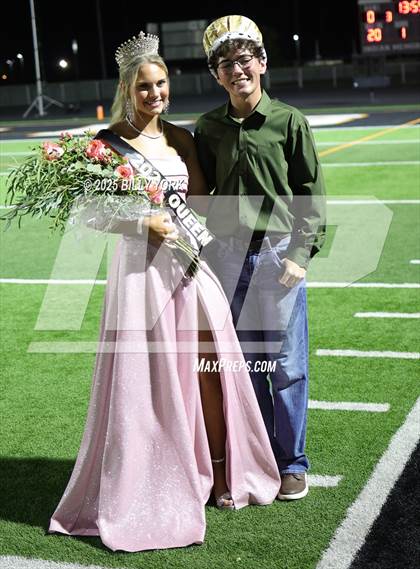 Thumbnail 2 in Grand Saline vs Quitman photogallery.