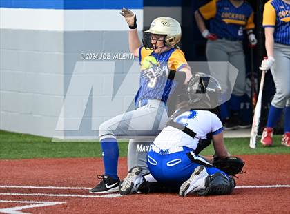 Thumbnail 3 in Lockport @ Kenmore West photogallery.