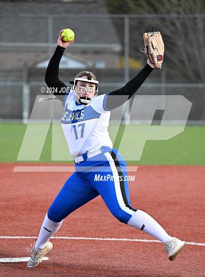Thumbnail 1 in Lockport @ Kenmore West photogallery.