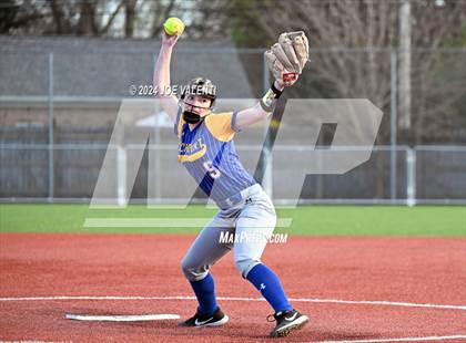 Thumbnail 2 in Lockport @ Kenmore West photogallery.