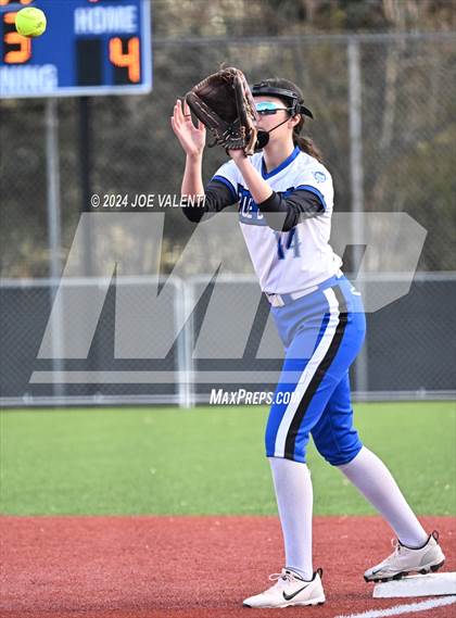 Thumbnail 2 in Lockport @ Kenmore West photogallery.