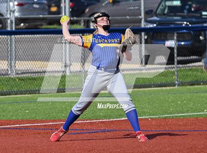 Thumbnail 1 in Lockport @ Kenmore West photogallery.