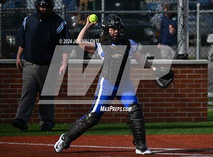 Thumbnail 1 in Lockport @ Kenmore West photogallery.