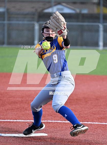Thumbnail 1 in Lockport @ Kenmore West photogallery.