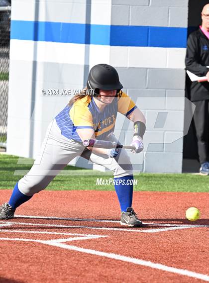 Thumbnail 2 in Lockport @ Kenmore West photogallery.